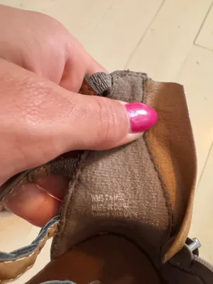 Sandals Flat Bottom Brown Size 7.5 thumbnail 3