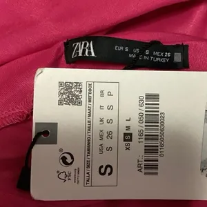 New Zara Women's Pink Silk Satin Cowl Neck Sleeveless Crop Camisole Tank Top S thumbnail 3