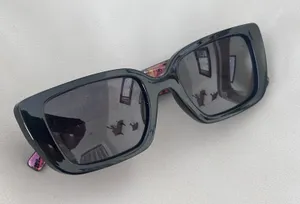 Panama Jack x Foster Grant Black Polarized Cat Eye Sunglasses thumbnail 1