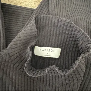 Aritzia Babaton Sculpt Knit Tie-back Longsleeve thumbnail 6