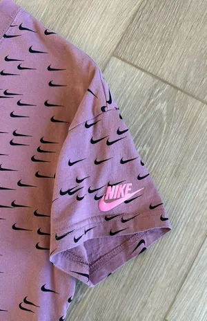 Crop Top T-Shirt thumbnail 2