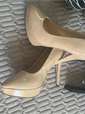 Jennifer Lopez Nude Patent Platform Stiletto Heels thumbnail 2