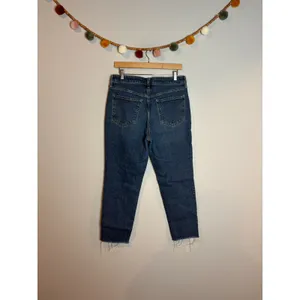 Old Navy High Rise OG Straight jeans thumbnail 2