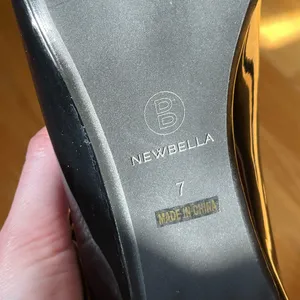 Newbella Women’s Size 7 Black Patent Mary Jane Block Heel Pumps Square Toe thumbnail 7