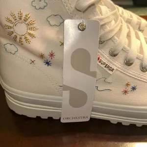 Superga White & Blue Embroidered Accent Alpina Plao Hightop Sneakers.(Size 7.5) thumbnail 5