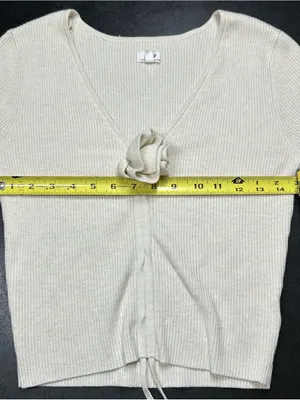 Aerie Size M Cropped Cream Rosette Sweater thumbnail 5
