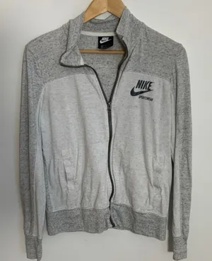 Nike Women's light weight jacket size medium‎ thumbnail 1