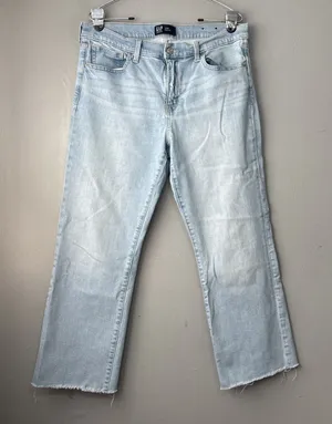 Gap Kick Fit Cropped Jeans Size 14 32 Light Blue Stretch Denim Boho Chic Raw Hem thumbnail 1