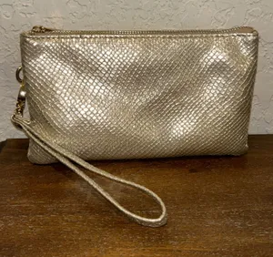 Caroline Hill Metallic Snake Skin Print 3 Zip Wristlet Crossbody Purse Bag Size OS thumbnail 1