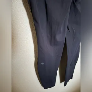Lululemon Base Pace High-Rise Tight 28" *Brushed‎ Sz 10 in Black thumbnail 7