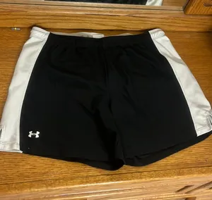 Under Armour Shorts thumbnail 1