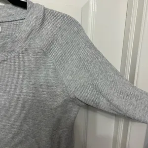 Aritzia TNA Waffle long sleeve tshirt‎ size XXS oversized thumbnail 5