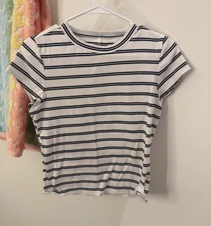 Free assembly women’s top thumbnail 1