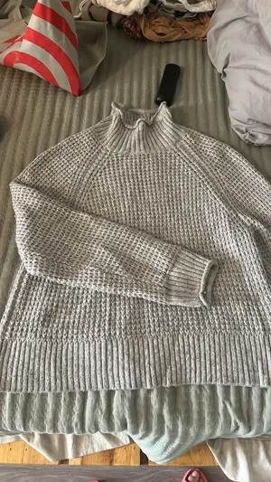 American Eagle Outfitters Turtleneck thumbnail 3