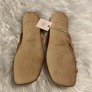 Mariela Made in Italy Sandals brand new with tag size 9M see all photos thumbnail 6