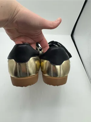 Steve Madden Nirvanna Gold Metallic Sneakers Size 7 retro trendy sporty school thumbnail 4
