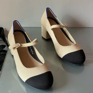 Rothy’s Mary Jane Block Heel Pumps Beige Black Cap Toe Women’s Size 9 EU39 thumbnail 1