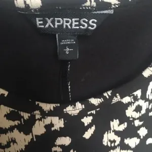 EXPRESS Black And Cream Floral Midi Tank Dress Women Size Large thumbnail 7