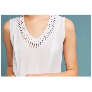 ✨Anthropologie Maeve La Vista White Cutout V-Neck Structured Tank✨ thumbnail 7