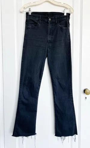MOTHER • The Hustler Ankle Fray jeans washed black Not Guilty bootcut flare crop thumbnail 1