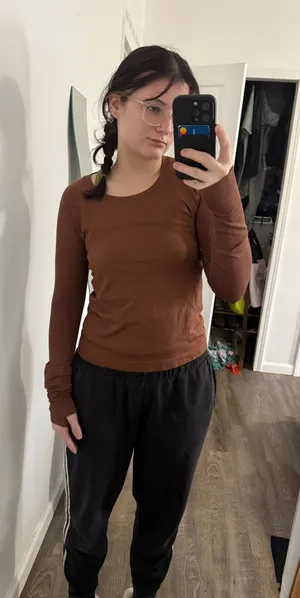 Lululemon Long Sleeve thumbnail 1