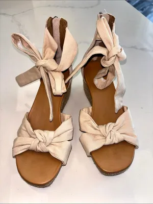 UGG Yarrow Wedge Sandals Beige thumbnail 1