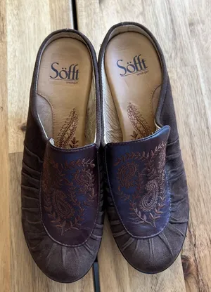 Söfft Brown Leather Suede Embroidered Mules Clogs Slip-On Shoes Size 6.5 thumbnail 1