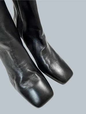 Calvin Klein Cassia Black Leather Square Toe Chelsea Ankle Booties 11M thumbnail 8