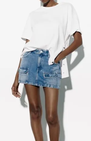 Zara mid rise denim cargo skirt thumbnail 1