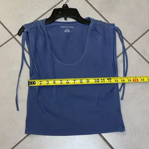 American‎ Eagle Women Blue Crop top size small thumbnail 8
