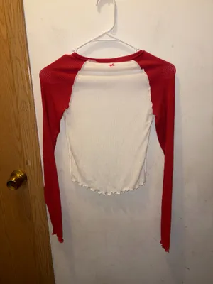 (Xs) Out From Under Baseball Notch Neck Layering Tee thumbnail 4