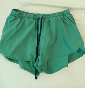 Old Navy Active Shorts Women’s thumbnail 1