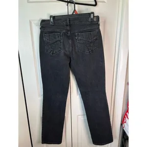 Levi's Women's 505 Straight Leg Jeans Black Denim Standard Size 8 thumbnail 2