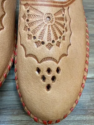 Polish Highlander Style Handcrafted Tan Red Stiching Leather Mule - Size - 39 thumbnail 2