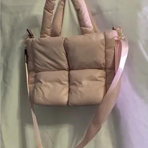 Pink puffer bag Jen & Co thumbnail 3