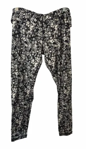 Aerie Offline Real Me Crossover Cut Out 7/8 Leggings Black White Floral Hi Rise thumbnail 1