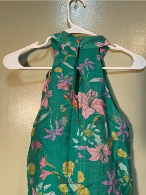 Avara Women's Size Small Sleeveless High Neck Blouse Green Floral Tie Neck Flowy thumbnail 6