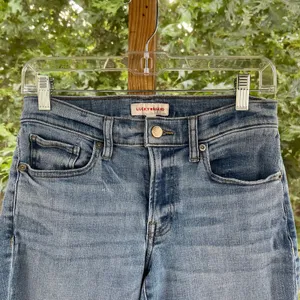 Lucky Brand Women's Sweet Mid Rise Straight Jeans Light Wash Size 4/27R thumbnail 3