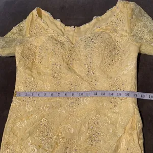 Women’s Yellow Lace Full Length Dress Mother of the Bride Small Train Size L thumbnail 11