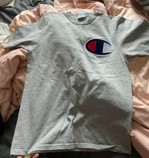 Champion T-shirt thumbnail 1
