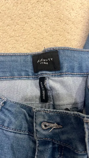 Celebrity Pink Jeans thumbnail 3