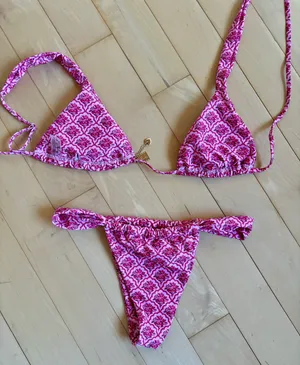 Pink Patterned Bikini BOTTOMS!! thumbnail 3