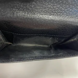 Gucci Eclipse Insignia Black Leather Compact Wallet - Preowned thumbnail 11