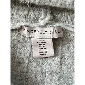Sincerely Jules Grey Cropped Hoodie Soft Ribbed Knit Long Sleeve M thumbnail 3