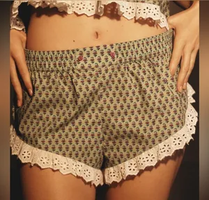 NWT Anthropologie Floral W/ Eyelet Detail Micro Shorts In Green Motif Size XL thumbnail 1