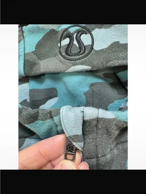 lululemon athletica Teal & Black Camo Full-Zip Hooded Jacket thumbnail 5