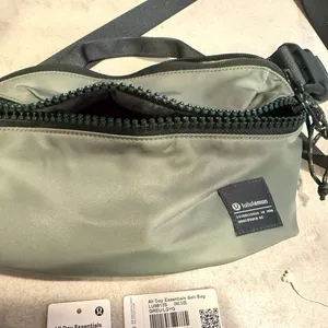 Lululemon Athletica Olive Belt Bag thumbnail 3