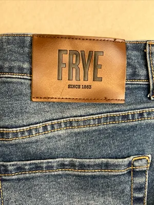 FRYE Women’s Blue Straight-Leg Denim Jeans size 4/27 slight distressed 5 pockets thumbnail 2