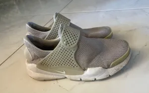 Nike shoes thumbnail 2