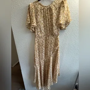 Astr Floral Midi Dress in Yellow Size S thumbnail 10